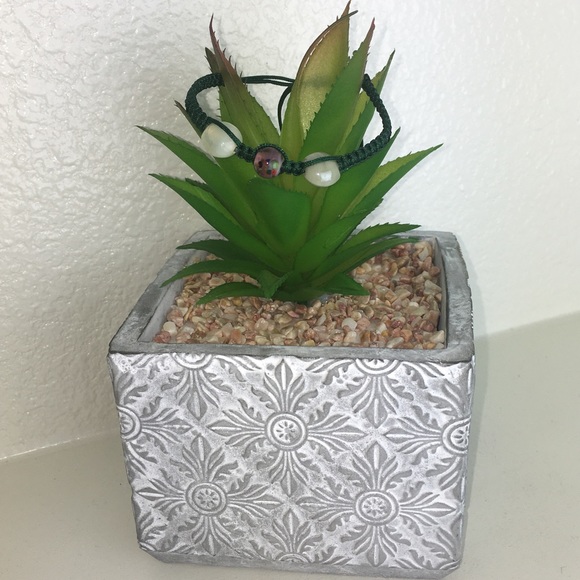 Handmade Chinese Knotting Bracelet W/ Glass Beads - Picture 2 of 8